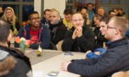 Studierende aus sechs Lehrgängen werden im Audimax und in der Mensa am TA Bildungszentrum begrüßt.