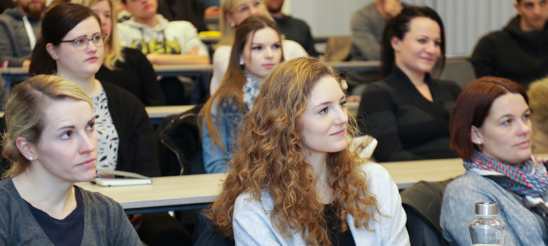 BegrüÃung am TA Bildungszentrum Hameln