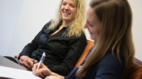 Redaktionelle Berichte vermitteln die Stimmung in der Akademie...