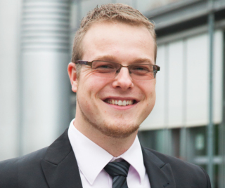 Erfahrungsbericht vom TA Bildungszentrum: Benjamin Schwarz (Fachwirt im Gesundheits- und Sozialwesen IHK)