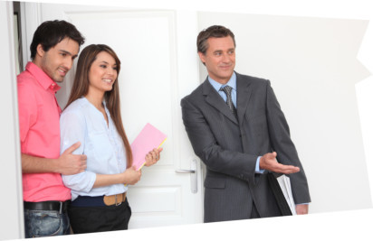 Die Inhalte der Ausbildung zum Immobilienmakler reichen von rechtlichen Grundlagen bis zum Marketing.