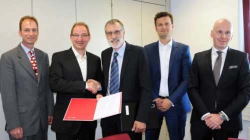 TA Bildungszentrum und Hochschule OWL unterzeichnen Kooperationsvereinbarung