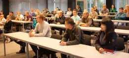 Ausbilder und Projektleiter starten