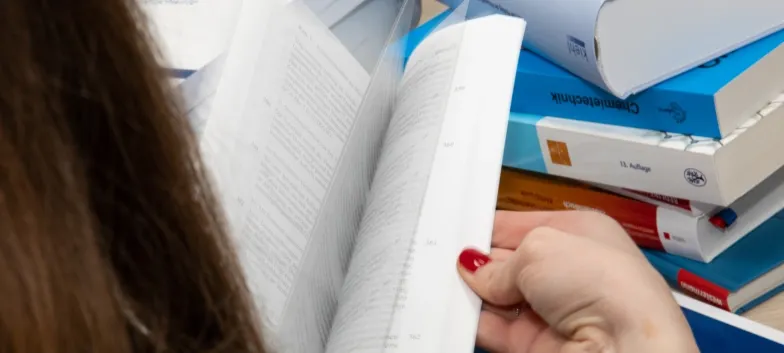 Vier Praxisstudiengänge und vier Zertifikatslehrgänge gestartet