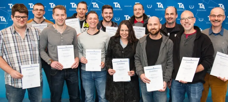 Elektrofachkräfte für festgelegte Tätigkeiten erhalten Zertifikate