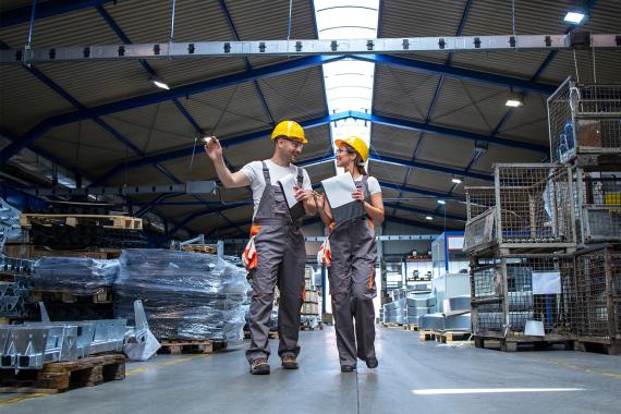 Industriemeister Metall IHK Industriehalle