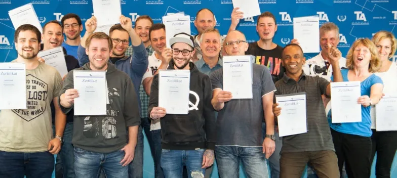 Fachkräfte für IT, Marketing und Qualität an der TA ausgebildet
