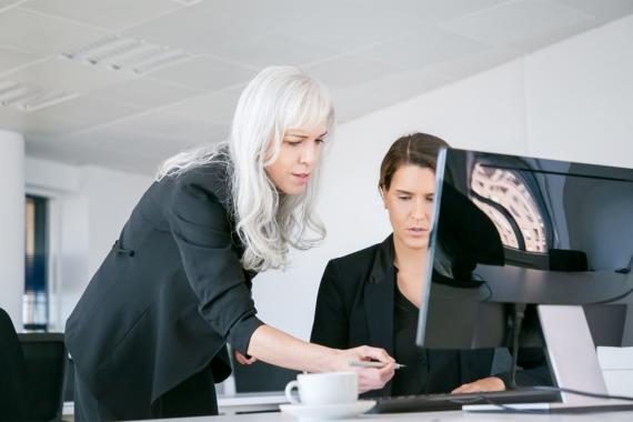 KI Manager Beratung am digitalen Arbeitsplatz