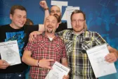 Abschied von Hameln: Die Industriemeister Elektrotechnik IHK und Mechatronik IHK feiern mit den Logistikmeistern IHK.