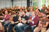 Abschied von Hameln: Die Industriemeister Elektrotechnik IHK und Mechatronik IHK feiern mit den Logistikmeistern IHK.
