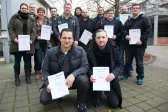 Herzliche Umarmungen und viel Applaus bei Officemanagern und QM-Beauftragten