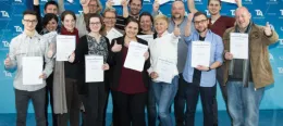 TA-Absolventen erhalten IHK-Zertifikate