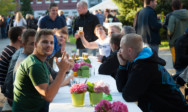 Das Sommerfest 2015 – auf dem Campus des TA Bildungszentrums wird fröhlich gefeiert.