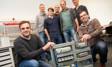 Erfolgreich: Alle Prüflinge aus dem Elektrofachkraft-Lehrgang haben bestanden.