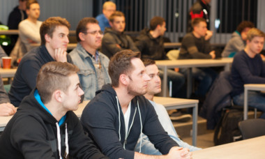 Die Lehrgänge zum Industriemeister IHK der Fachrichtungen Metall und Elektro sind am TA Bildungszentrum gestartet.