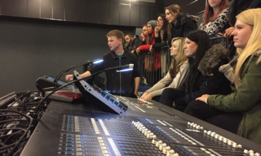 Eventmanager vom TA Bildungszentrum Hannover bei einer Exkursion ins Kulturzentrum Pavillon.