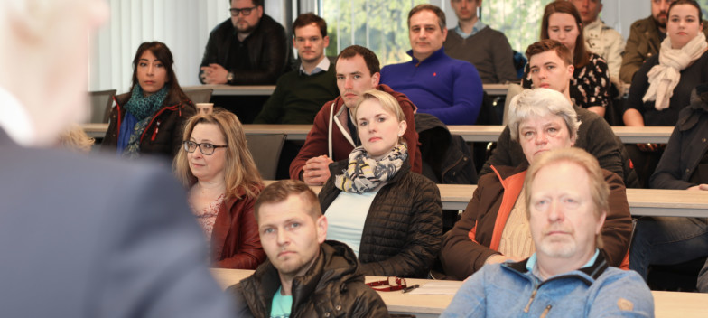 Techniker und drei weitere Lehrgänge sind gestartet.