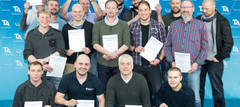 Verabschiedung Elektrofachkraft für festgelegte Tätigkeiten IHK.