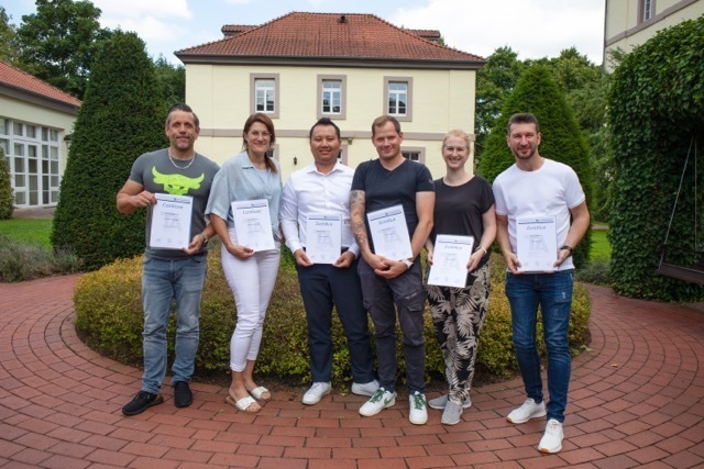 25-07-FUEK-15-25-T-SH