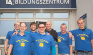 Das Wiedersehen: Die Metallmeister um Michael Rosenfeld (4.v.l.) sind fünf Jahre nach ihrer Weiterbildung wieder in Hameln.