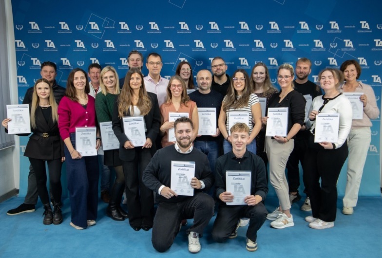 10-25_IMMA-21-25-T-HM