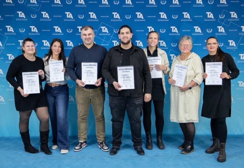 10-25_IMVW-23-25-T-HM