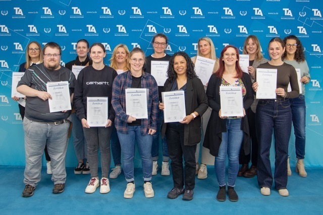 09-25-LBH-14-25-V-HM